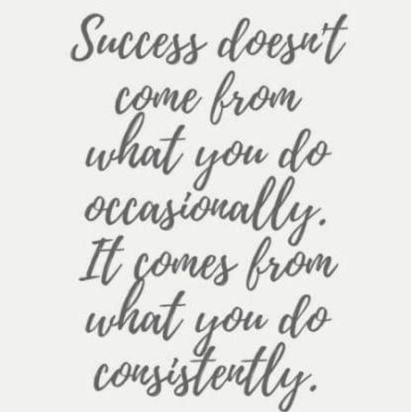 Meet your Posher Vicky - Picture 4 of 4